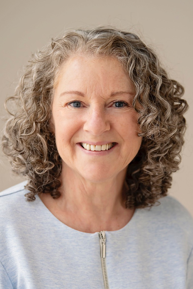 Portrait of Leslie Holly Kretschmer