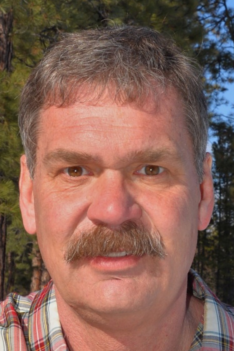 Portrait of Michael Niezen